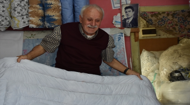 Trabzonlu usta 61 yıldır yorgan dikiyor
