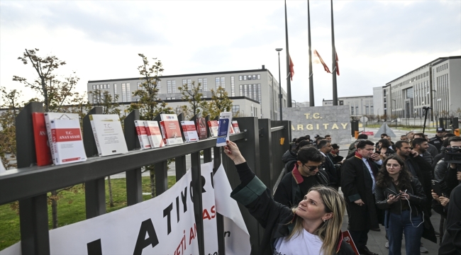 Türkiye Barolar Birliği, Anayasa Mahkemesinden Yargıtay'a "Hukukun Üstünlüğü Yürüyüşü" düzenledi