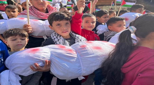 Ürdün'de çocuklar, Gazzeli akranlarıyla dayanışma için yürüdü