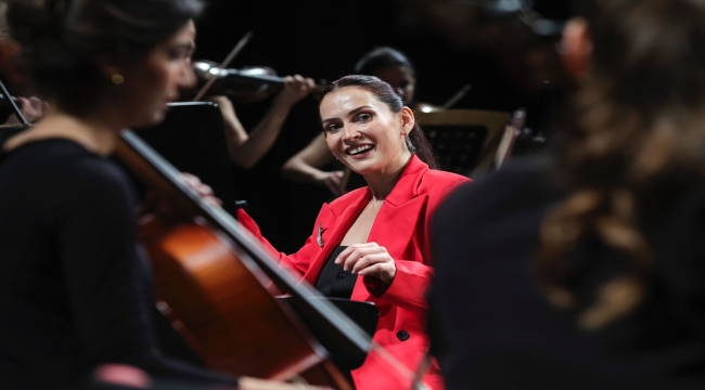 YEE, Türkiye Cumhuriyeti'nin 100. yıl dönümü dolayısıyla Sırbistan'da konser düzenledi