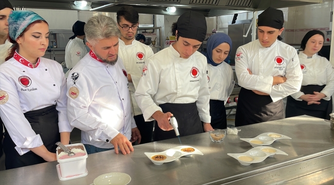 Yozgat Bozok Üniversitesinde 102 öğrenci aşçılık eğitimi alıyor