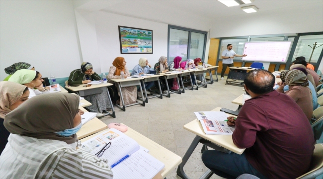 Yunus Emre Enstitüsü kursiyerlerin Türkçe öğrenme sebeplerini açıkladı