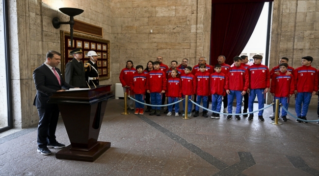 Altınordu Kulübünden Anıtkabir'e ziyaret