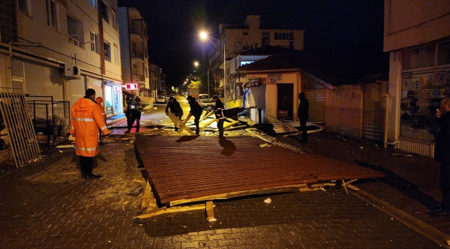 Amasya'da şiddetli rüzgar yaşamı olumsuz etkiledi