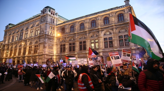 Avusturya'da bir kez daha İsrail'in Gazze'ye yönelik saldırıları protesto edildi