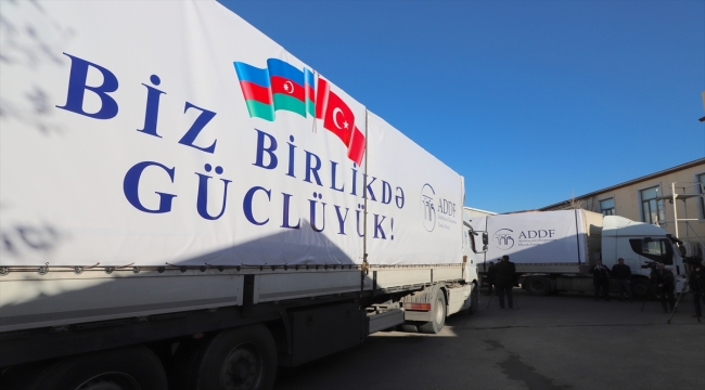 Azerbaycan, Türkiye'deki depremzedeler için 18 tonluk yardım malzemesi gönderdi