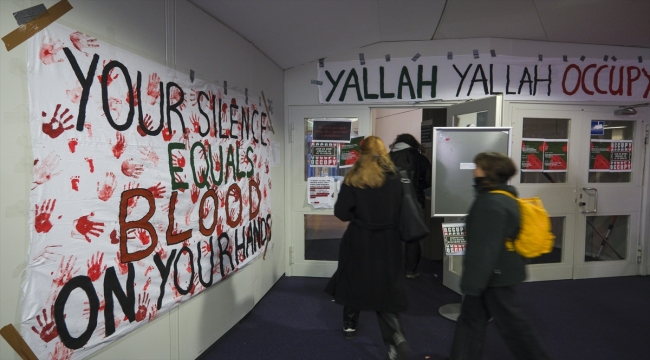 Berlin'de Gazze'deki soykırımı protesto eden öğrencilere polis müdahalesi