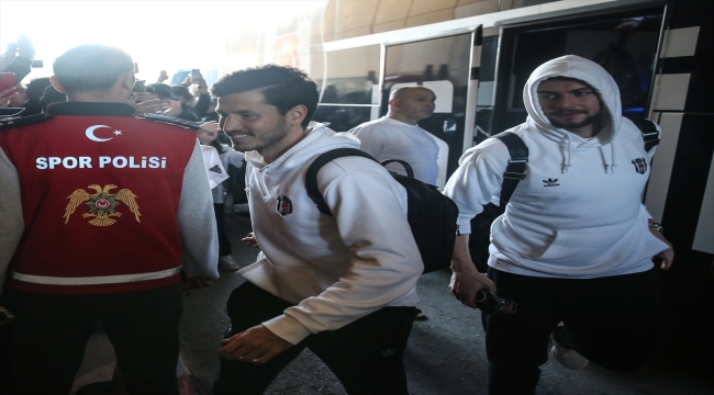 Beşiktaş kafilesi, Hatayspor karşılaşması için Mersin'e geldi 