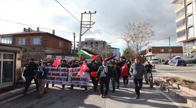 Bitlis'te vatandaşlar Filistin'e destek için yürüdü