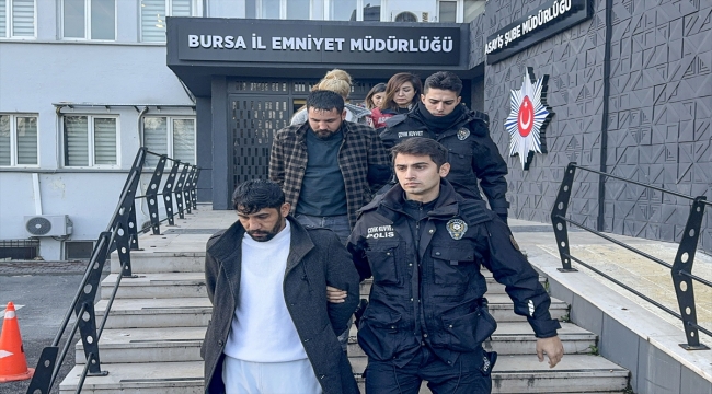Bursa'da 1 milyon liralık ziynet eşyası çaldığı iddia edilen 4 şüpheli Ankara ve Osmaniye'de yakalandı 