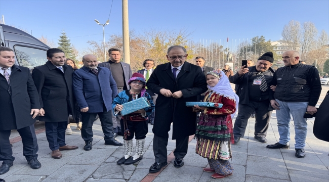 Çevre, Şehircilik ve İklim Değişikliği Bakanı Özhaseki, Isparta'da konuştu