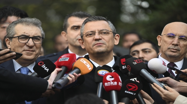 CHP Genel Başkanı Özel, Sosyal Demokrasi Derneğini ziyareti sonrası soruları yanıtladı: