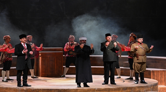"Cumhuriyet'e Doğru" tiyatro oyunu, Ankara'da yeniden sahnelendi