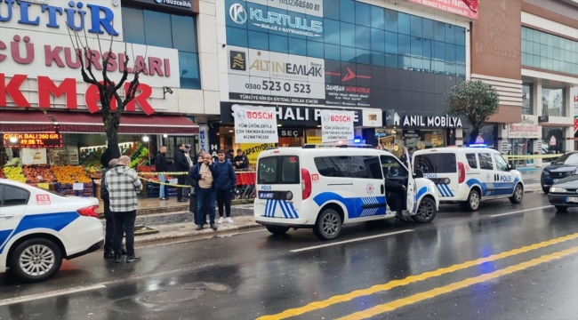 Düzce'de karı koca arasında çıkan tartışma sonrası iş yerine silahla ateş edildi