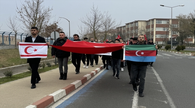Edirne'de teröre lanet yürüyüşü gerçekleştirildi, şehitler için mevlit okutuldu