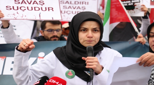 Erzurum'da doktorlar Gazze için sessiz yürüyüş gerçekleştirdi
