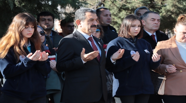 Fırat Kalkanı Harekatı şehidi Göktan Özüpek, şehadetinin 7'nci yılında kabri başında anıldı