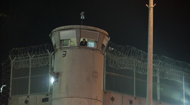 İsrail, Negev Cezaevi'ndeki Filistinlilere baskıyı artırıyor