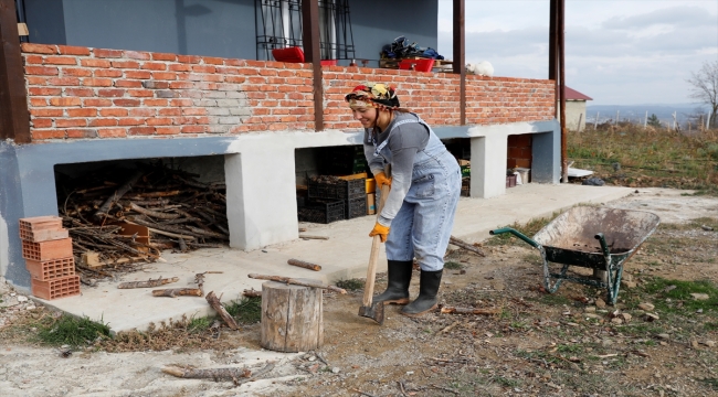 İstanbul'da tekstil sektörünü bırakıp Samsun'da çilek ve aronya yetiştirmeye başladı 