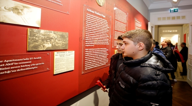 İstiklal şairi Mehmet Akif Ersoy vefatının 87. yılında İstanbul'da anıldı