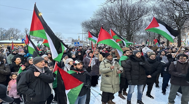 İsveç'te İsrail Büyükelçiliği önünde İsrail'in Gazze saldırıları protesto edildi 