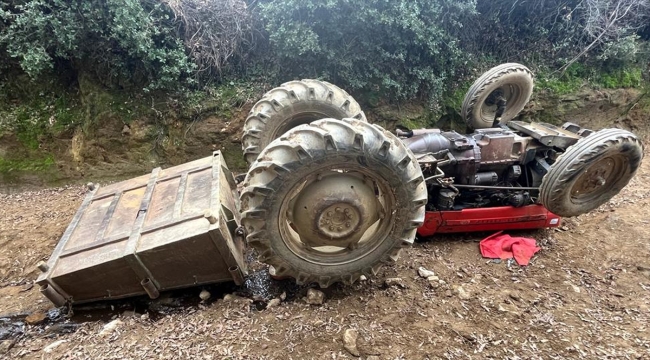 İzmir'de devrilen traktörün sürücüsü öldü