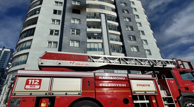 Kastamonu'da 10 katlı binada çıkan yangın söndürüldü