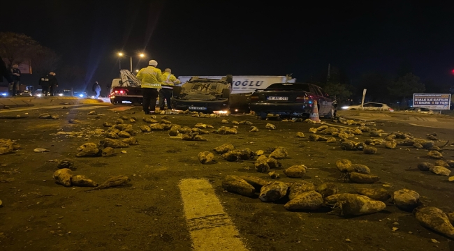Kayseri'de 5 aracın karıştığı zincirleme trafik kazasında 4 kişi yaralandı