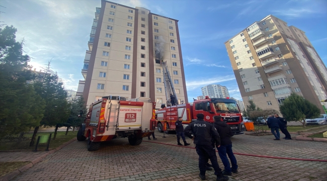 Kayseri'de apartman dairesinde çıkan yangın söndürüldü