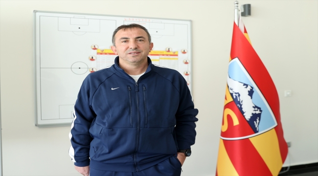 Kayserispor Teknik Direktörü Uçar'dan sporda şiddetin önlenmesi için sağduyu çağrısı: