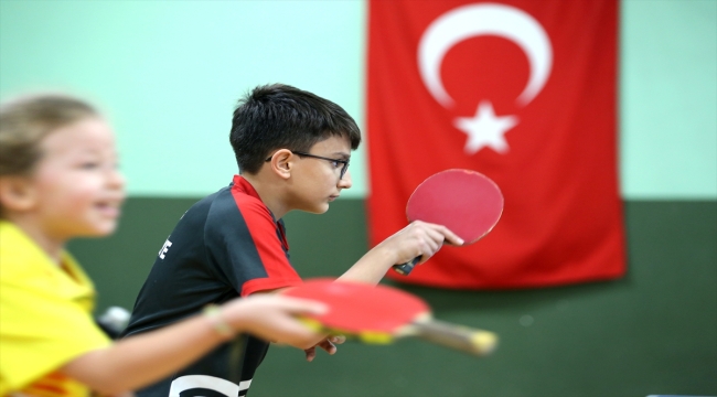 Masa tenisinde Avrupa'nın en yetenekli sporcuları listesine giren Ali Enes'in hedefi büyük