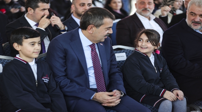 Milli Eğitim Bakanı Tekin, Esenler'de toplu okul açılışı töreninde konuştu