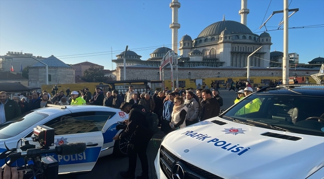 Operasyonlarda ele geçirilerek emniyete tahsis edilen araçlar İstanbul'da göreve başladı