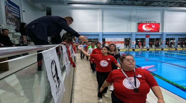 Özel Sporcular Türkiye Yüzme Şampiyonası Antalya'da başladı