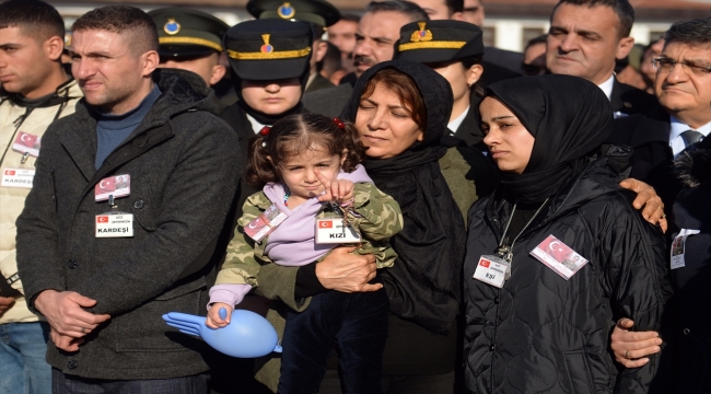 Piyade Sözleşmeli Er Çağatay Erenoğlu'nun cenazesi memleketi Sinop'ta toprağa verildi