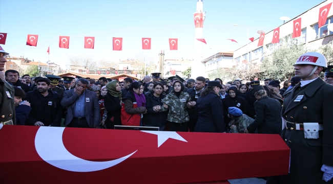 Şehit Piyade Uzman Çavuş Serinkan Denizli'de son yolculuğuna uğurlandı