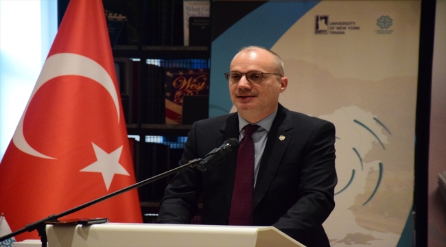 Tiran'da "Türkiye-Arnavutluk-100 yıllık diplomatik ilişkiler" kitabı tanıtıldı