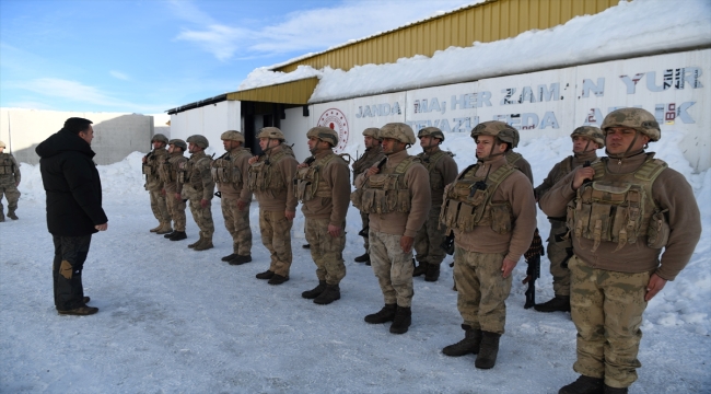 Tunceli Valisi Tekbıyıkoğlu, terörle mücadelenin kahramanlarıyla bir araya geldi