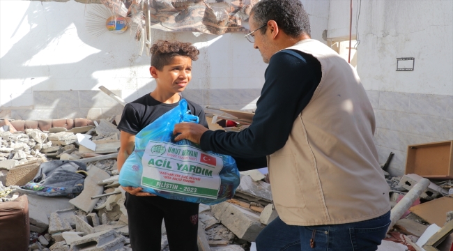 Umut Kervanı İnsani Yardım Vakfından Gazze'ye insani yardım malzemesi 