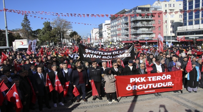 Uşak'ta "Şehitleri Anma ve Teröre Lanet" yürüyüşü düzenlendi