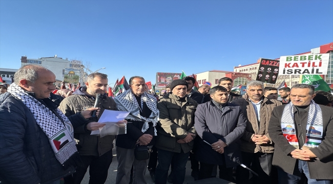 Vanlılar yaptıkları yürüyüşle İsrail'in Gazze'ye yönelik saldırılarını protesto etti