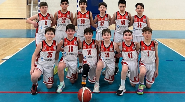 Kocaeli'de genç basketbolculardan büyük başarı