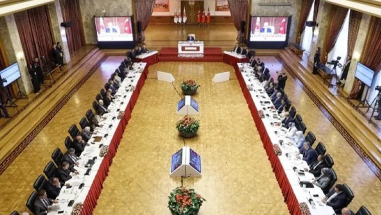 “Terörsüz Türkiye” Komisyonu Sahaya İniyor: İlk Durak Diyarbakır Olacak