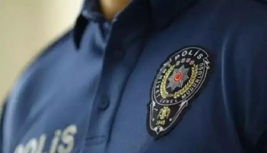 Adliyede İntihar Girişimi: Polis Memuru Tuvalette Kendini Vurdu