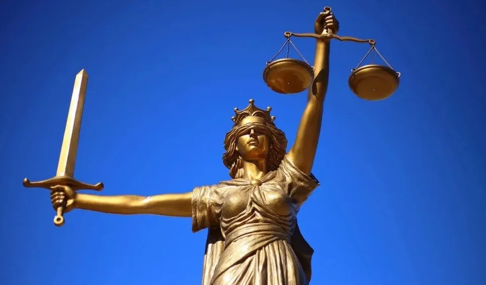 Avrupa Birliği ve Amerika Adalet ve Yargı Sisteminin Kıyaslanması: İki Dünyanın Hukuki Yaklaşımı