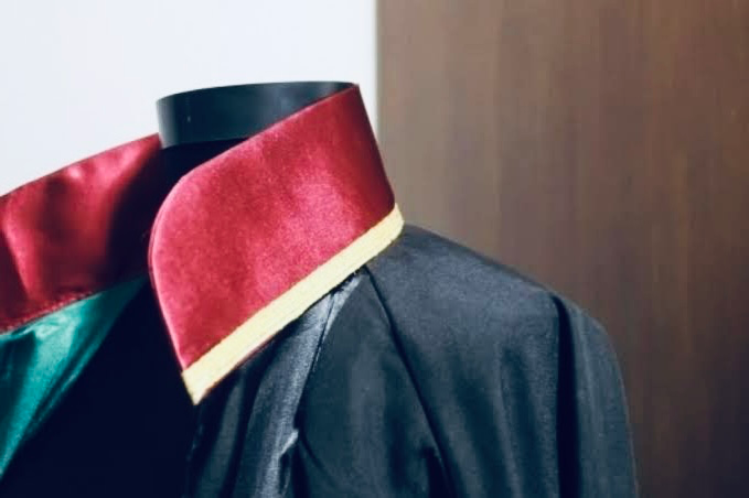 İl Sağlık Müdürlüğü avukatı, başından silahla vurulmuş halde bulundu