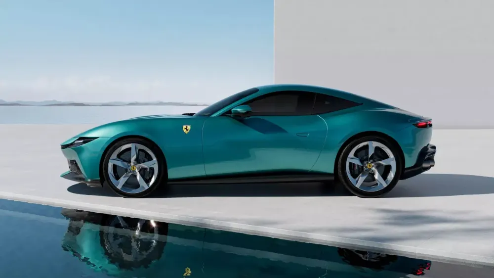 Ferrari Amalfi Tanıtıldı: Yeni Nesil V8 Gücü ve Modern Tasarımıyla Sahneye Çıktı