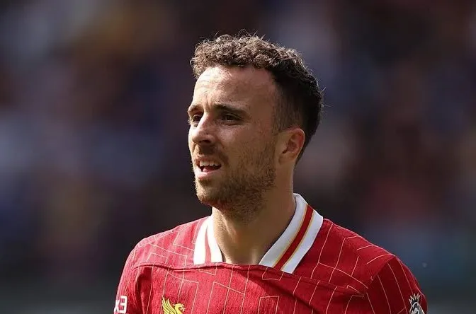 Liverpool’un Yıldız Futbolcusu Diogo Jota, Trafik Kazasında Hayatını Kaybetti