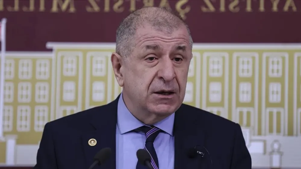 Ümit Özdağ Hakkında MİT İfşası Davasında Beraat Kararı Verildi