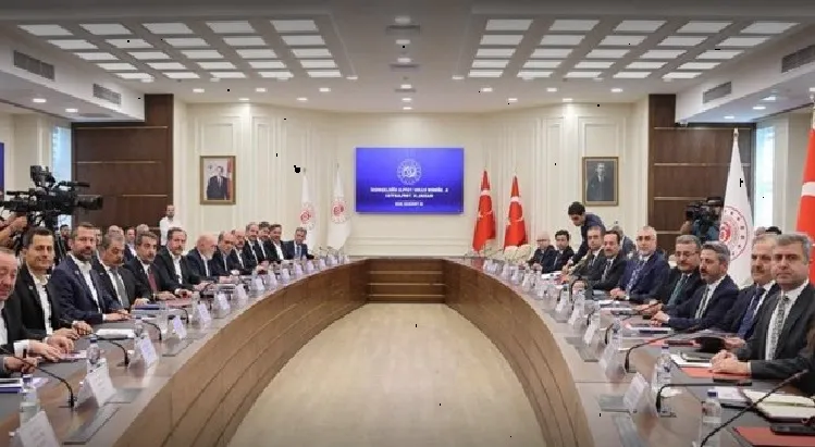 Memurlar için ilk zam teklifi bugün sunulacak